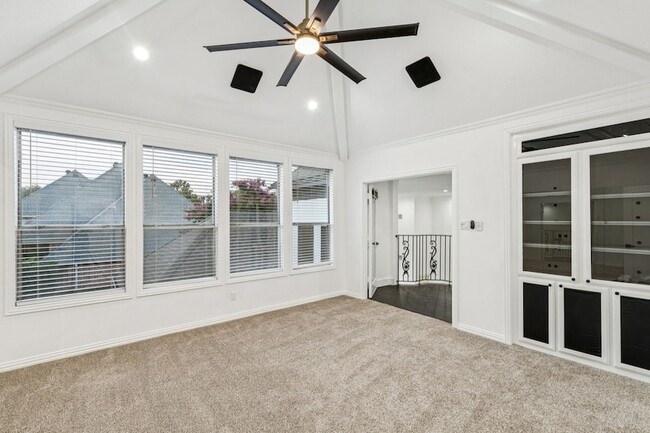 Building Photo - 7204 Pebble Hill Dr