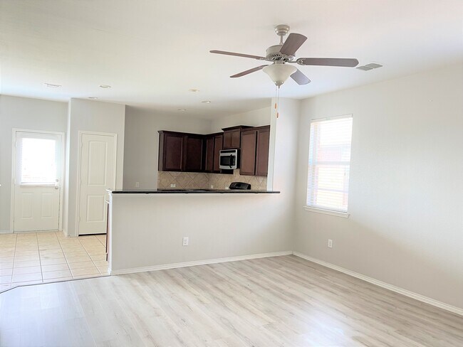 Building Photo - 2861 Houston Wood Dr
