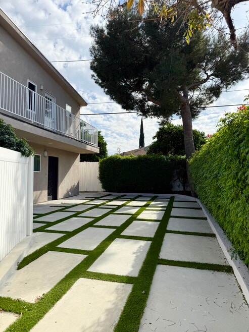 Building Photo - 18012 Bullock St