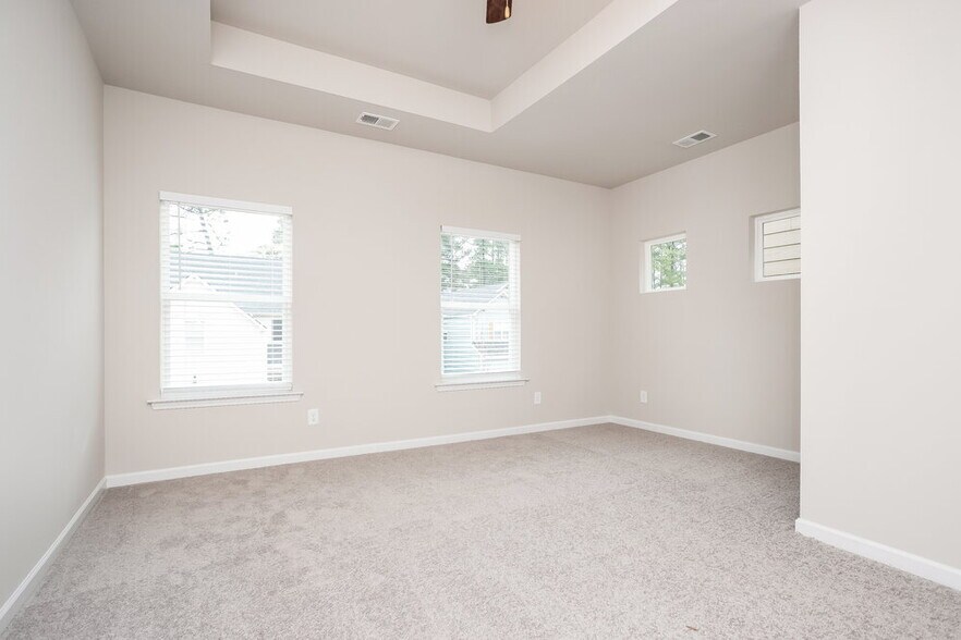 Building Photo - 167 Preserve Dr