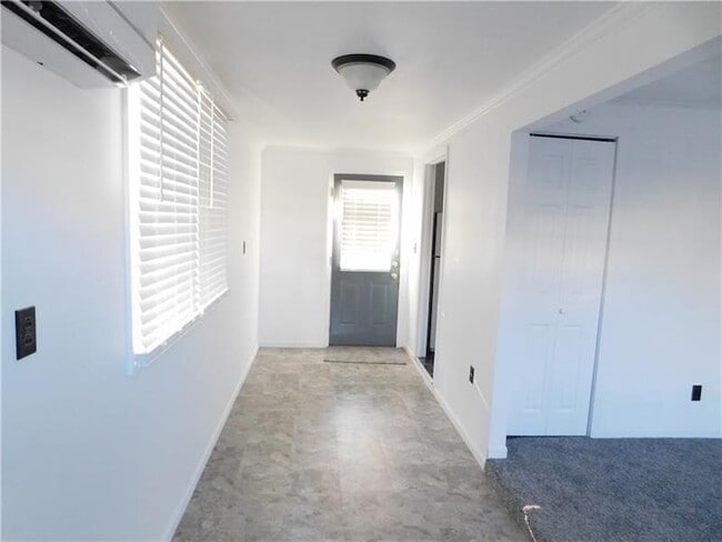 Building Photo - 517 Euclid Ave