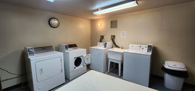 Building Photo - Cute Ground Floor 2 Bed, 1 Bath in Medical...