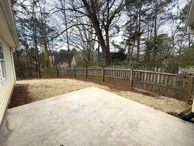 Building Photo - East Athens 3br Home FOR LEASE