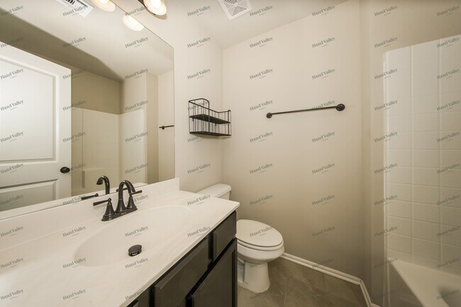 Building Photo - 4708 Crystal Hill Dr