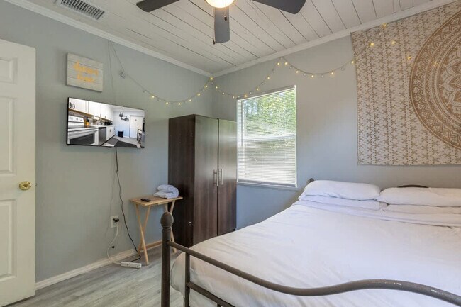 Building Photo - 123 Oconee St