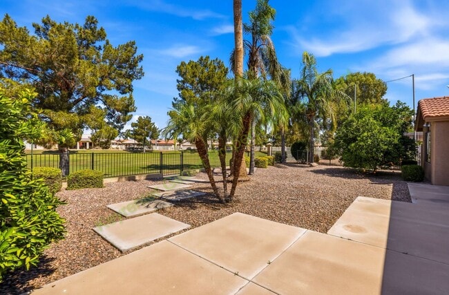 Building Photo - Golf Course Living in Sun Lakes  – 55+ IronOaks at Sun Lakes Community Home on the 18th Fairway!