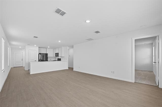 Building Photo - 1013 Raintree Rd