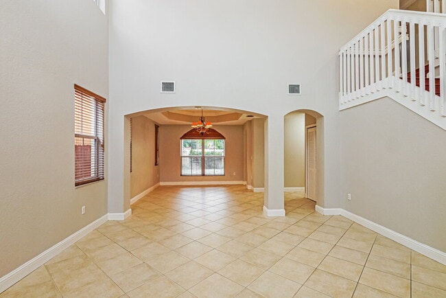 Building Photo - 15251 SW 26th Terrace