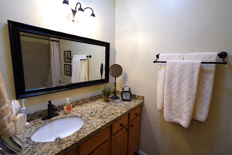 Building Photo - 957 Church Ln