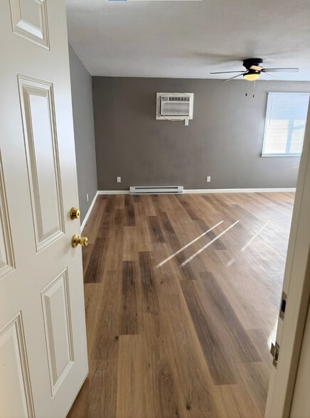 Building Photo - Maple Ave Apartments