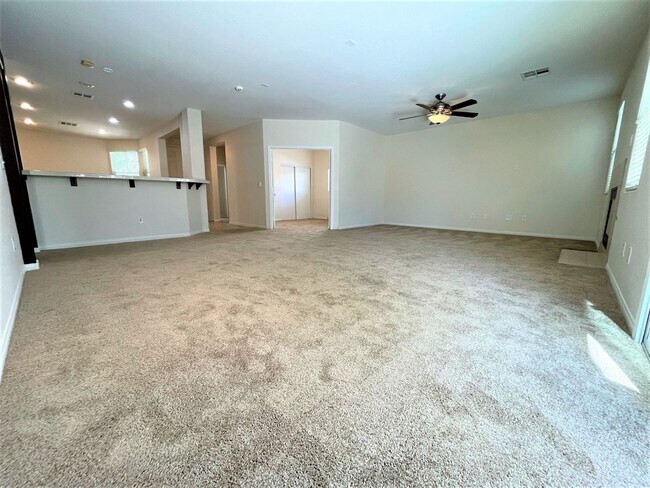 Building Photo - Enjoy mini park in your backyard! Single-story home in Aliante community