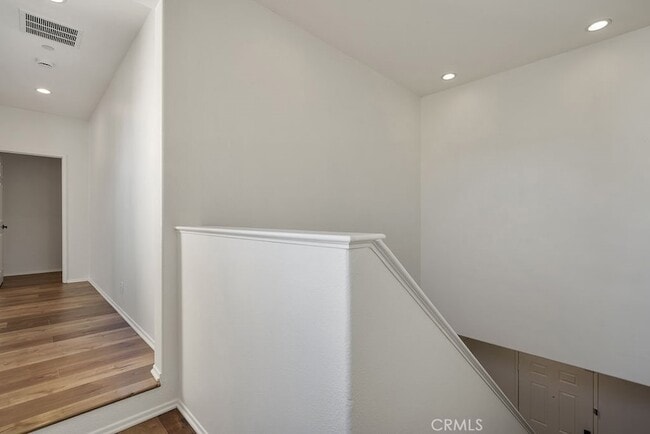 Building Photo - 8128 Wishing Well Ln