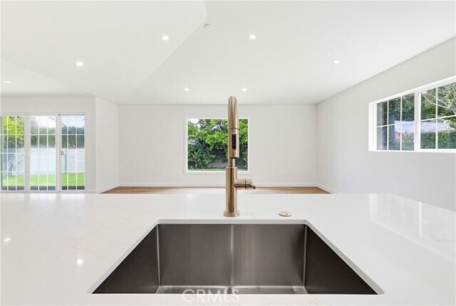 Building Photo - 5440 Alcove Ave