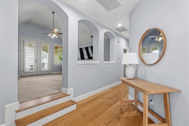 Building Photo - 4308 Canoas Dr