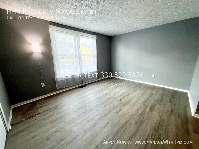 Building Photo - 412 Brown Ave NW