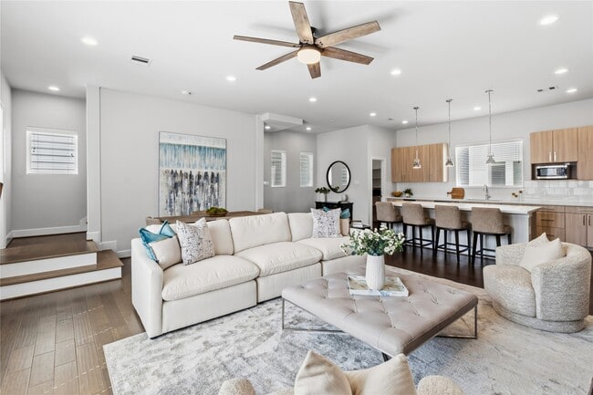 Building Photo - 1509 Elgin St