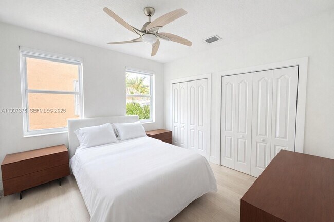 Building Photo - 3821 SW 167th Ave