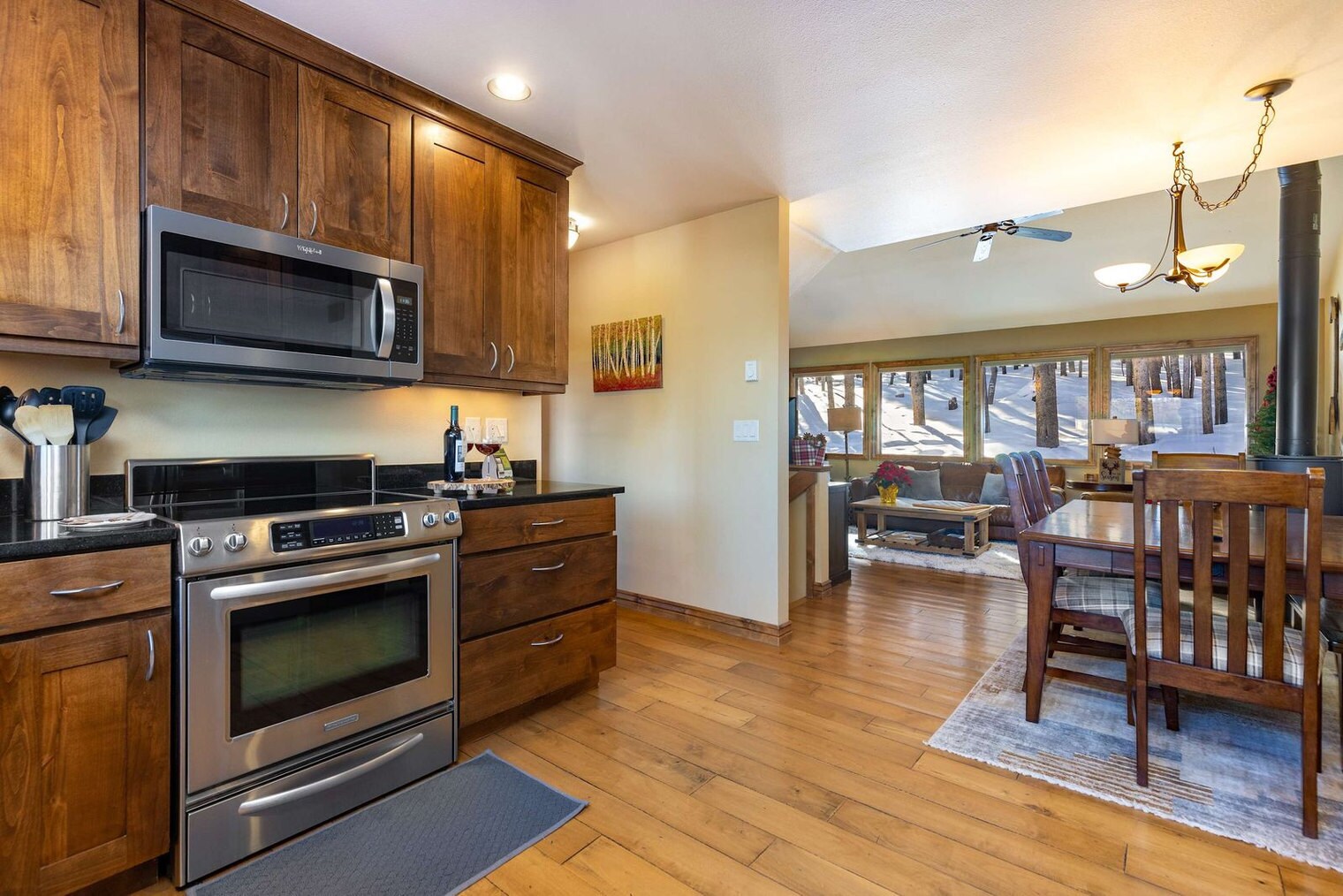 Building Photo - 157 Independence Cir