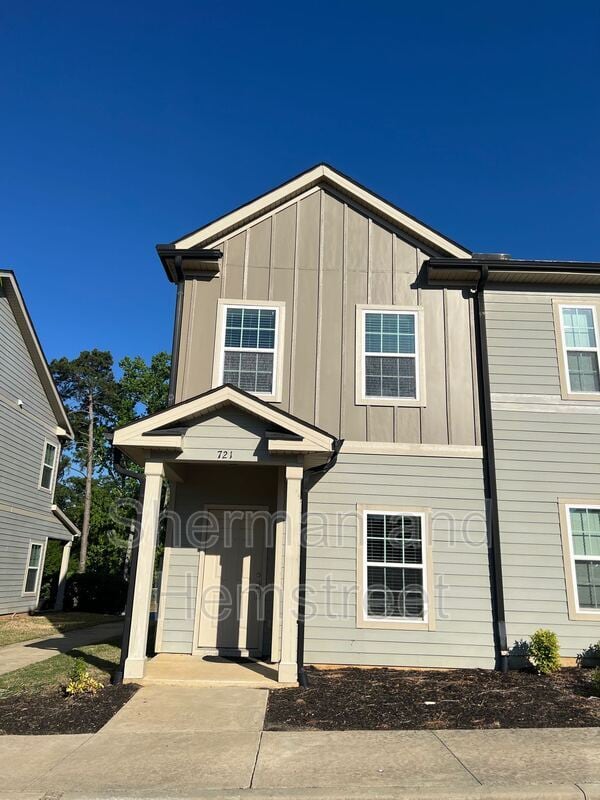 Building Photo - 626 Dobhill Ln