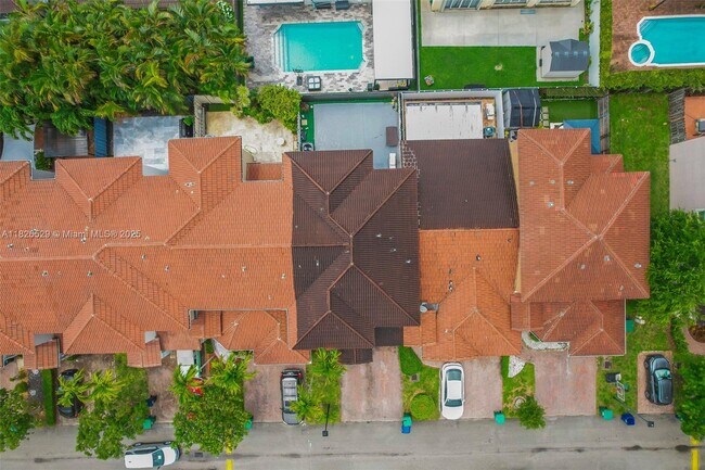 Building Photo - 16426 SW 48th Terrace