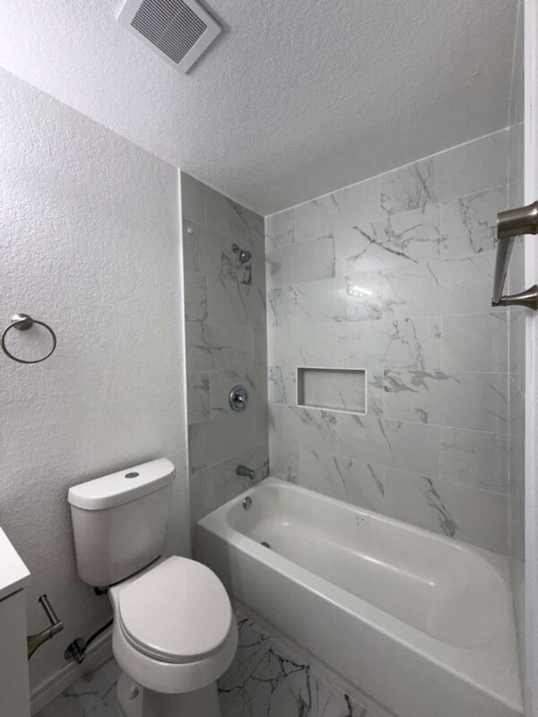 Building Photo - 4455 Sherwood Way