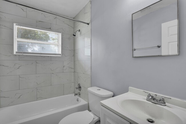 Bathroom 1 - 2400 Queensway Rd