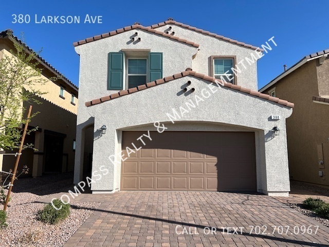 Building Photo - 380 E Larson Ln