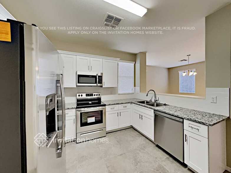 Building Photo - 3808 S 53rd Dr