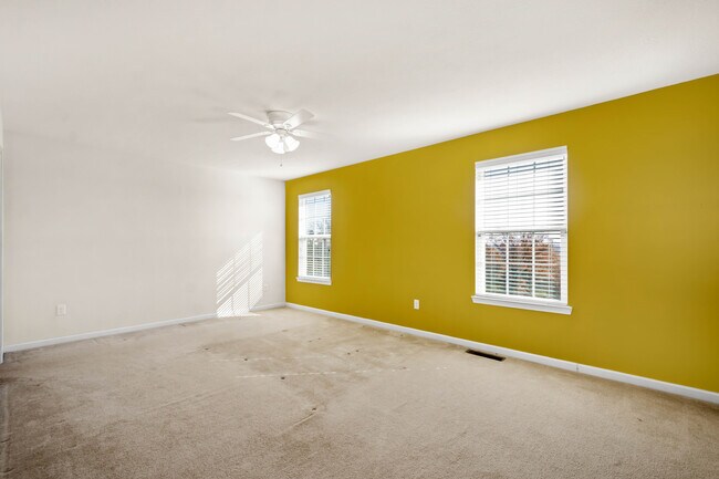 Building Photo - 232 Overlook Dr