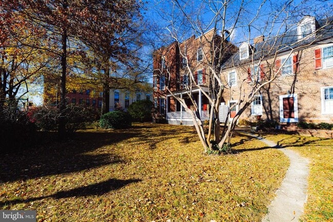 Building Photo - 407 N Washington St