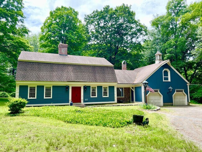 Building Photo - Private single family home for rent in East haddam