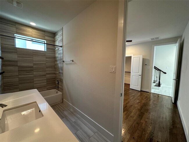 Building Photo - 3415 Kensington Yellow Pl