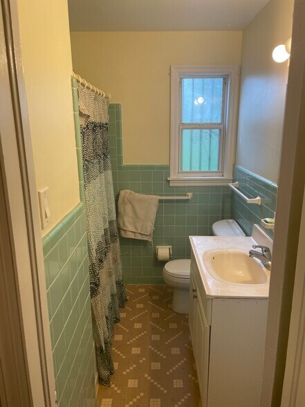 Building Photo - 1276 Panama Dr