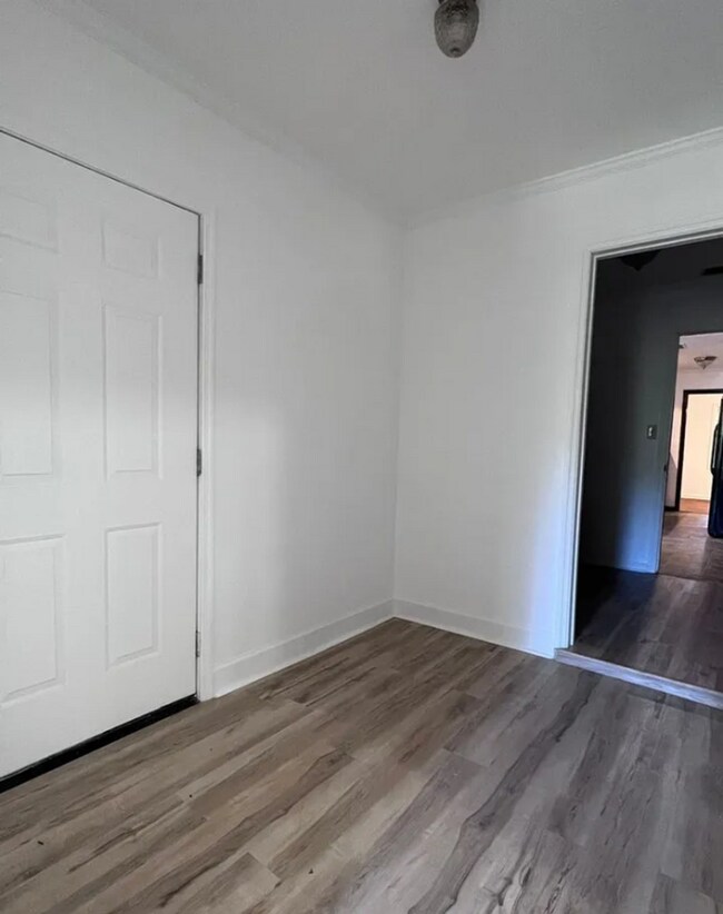 Building Photo - 4 Bedroom, 2 Bath Opelika Rental