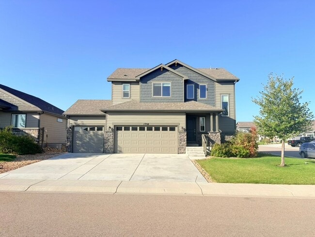 Primary Photo - Beautiful 3 Bed, 2.5 Bath House in Windsor!