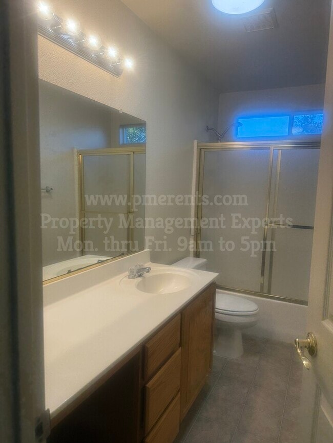 Building Photo - 5538 Brook Falls Ct