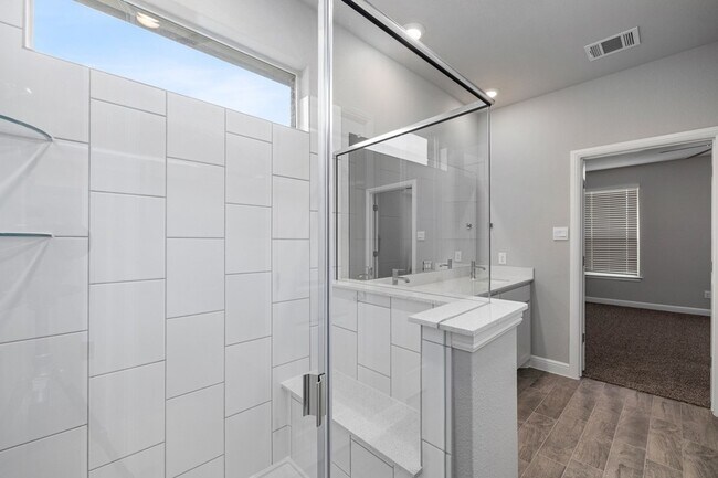 Building Photo - 180 Tanager Dr