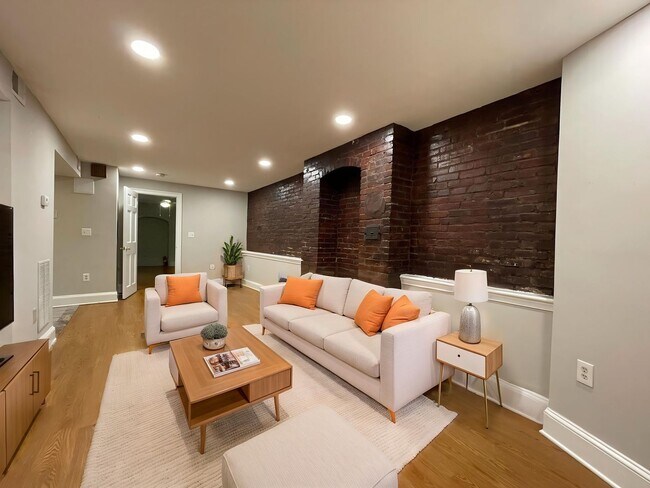 Building Photo - 1755 Church St NW