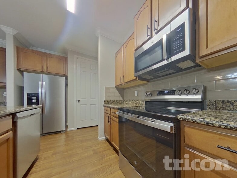 Building Photo - 25746 W Globe Ave