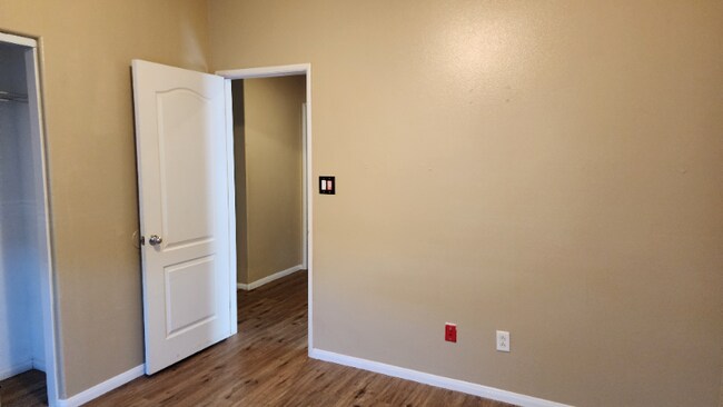 Building Photo - 12207 Trackside Dr