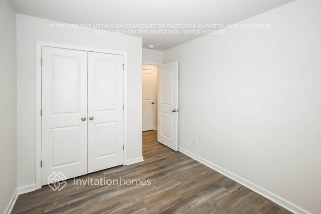 Building Photo - 11853 Brier Vlg Ln