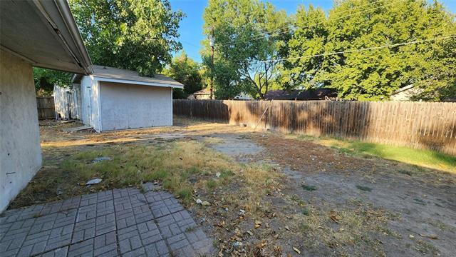 Building Photo - 808 Howell Dr