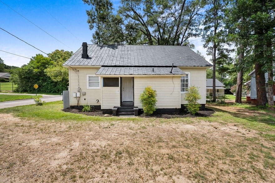 Building Photo - 503 Hayes St