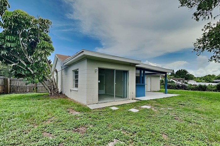 Building Photo - 7109 Vallejo Way