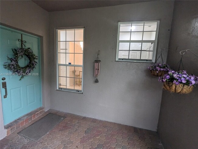 Building Photo - 7700 S Aragon Blvd