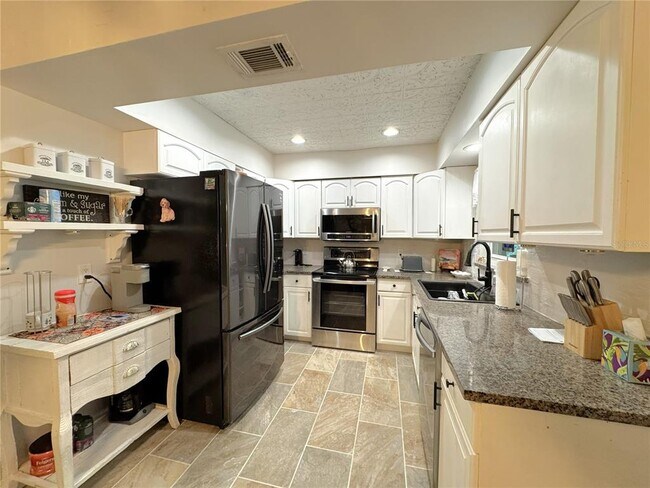 Building Photo - 205 S Ebb Way