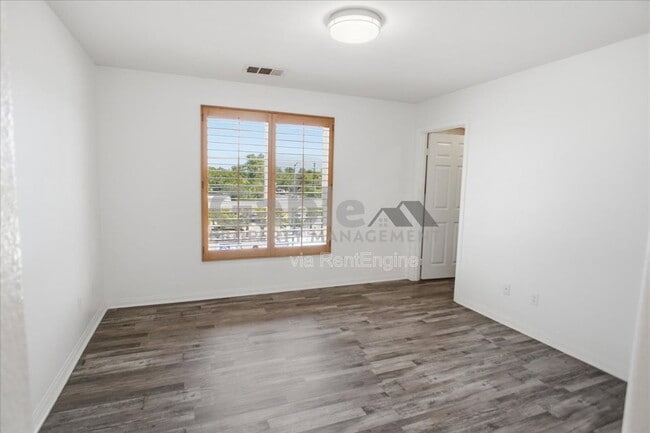 Building Photo - 14854 Nordhoff St