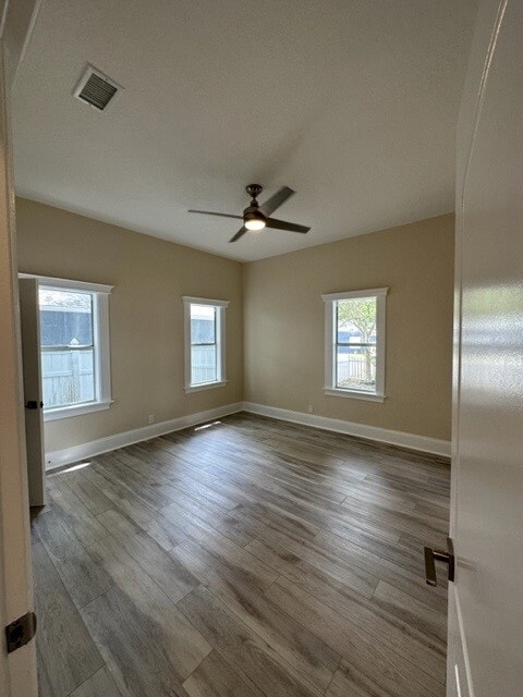 Master Bedroom - 106 E Hanna Ave