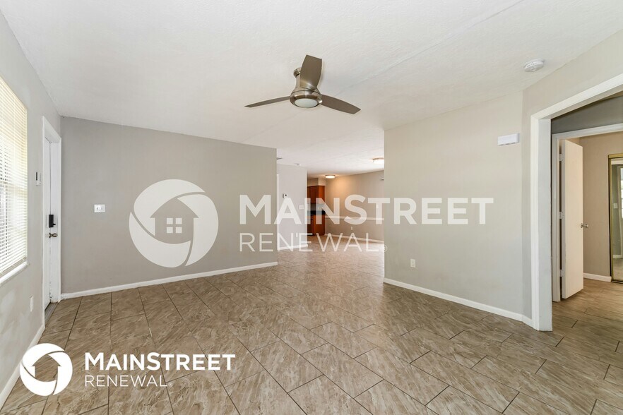 Building Photo - 9192 San Carlos Blvd