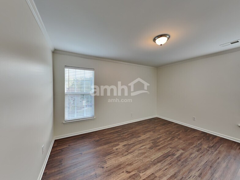 Building Photo - 8517 Farnsworth Ln